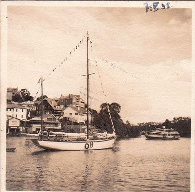 17 maja 1938. Zjawa III w Sydney, w Zatoce Roz. Poczatek uroczystosci.